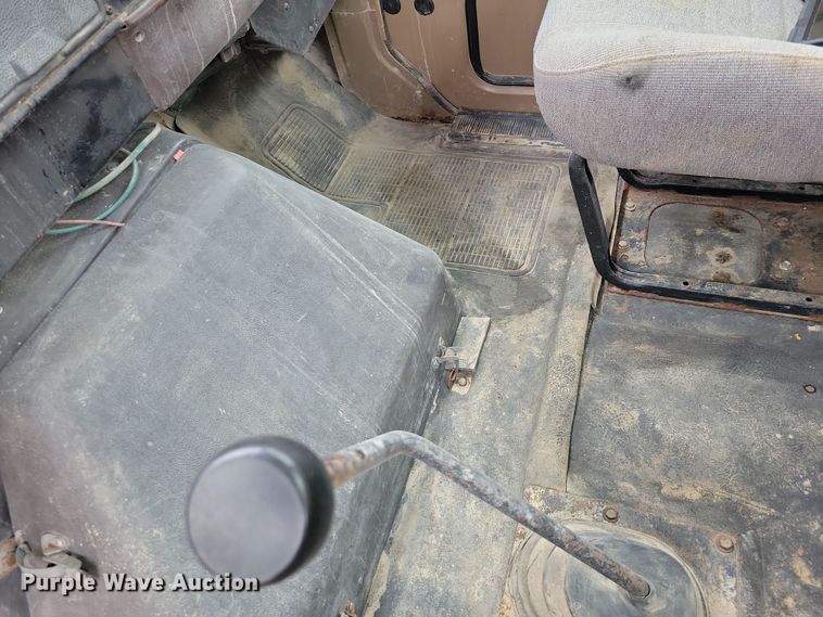 image for item OH9321 1988 International  1955 tank truck