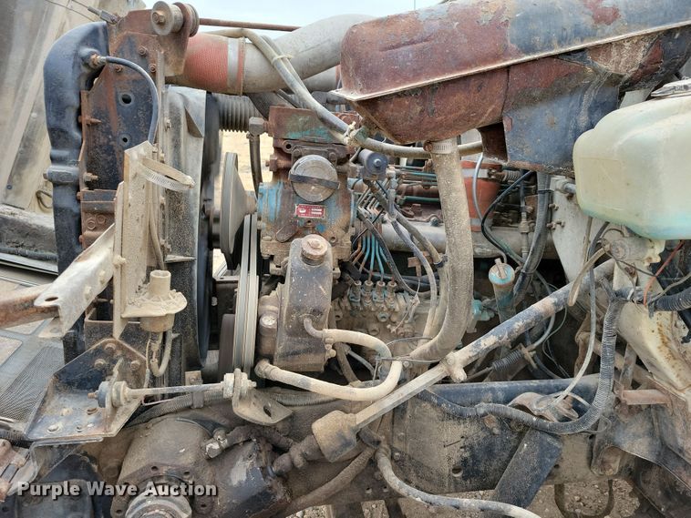 image for item OH9321 1988 International  1955 tank truck