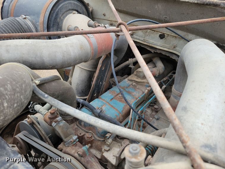 image for item OH9321 1988 International  1955 tank truck