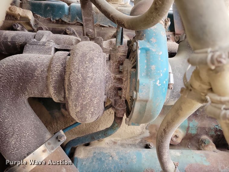 image for item OH9321 1988 International  1955 tank truck