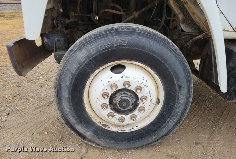 image for item OH9321 1988 International  1955 tank truck