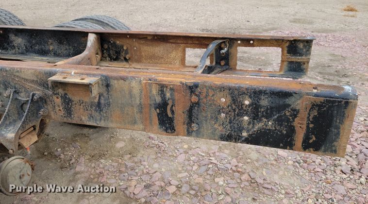 image for item OH9322 1991 International  9400 truck cab and chassis