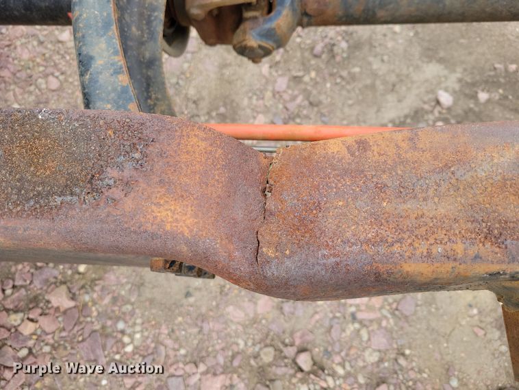 image for item OH9322 1991 International  9400 truck cab and chassis