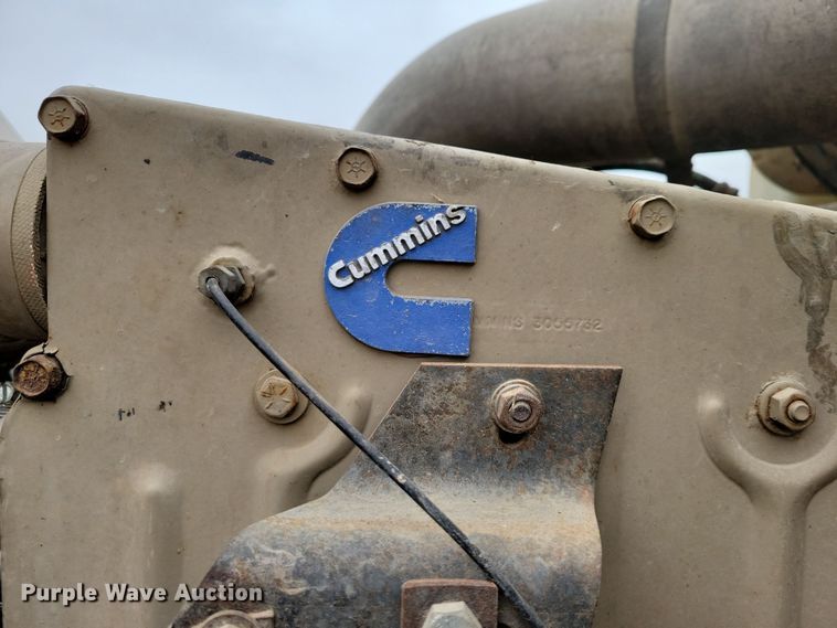 image for item OH9322 1991 International  9400 truck cab and chassis