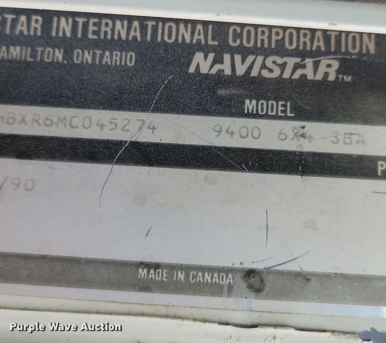 image for item OH9322 1991 International  9400 truck cab and chassis