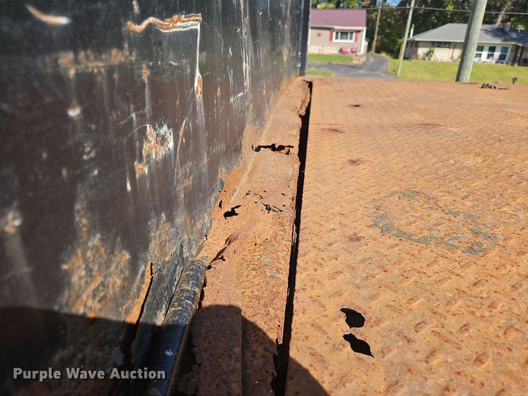 image for item OJ9879 2007 Sterling  flatbed truck