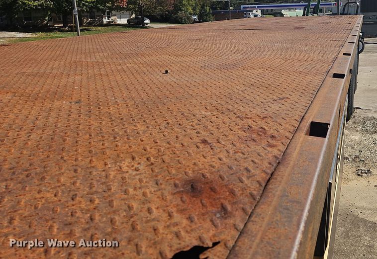 image for item OJ9879 2007 Sterling  flatbed truck