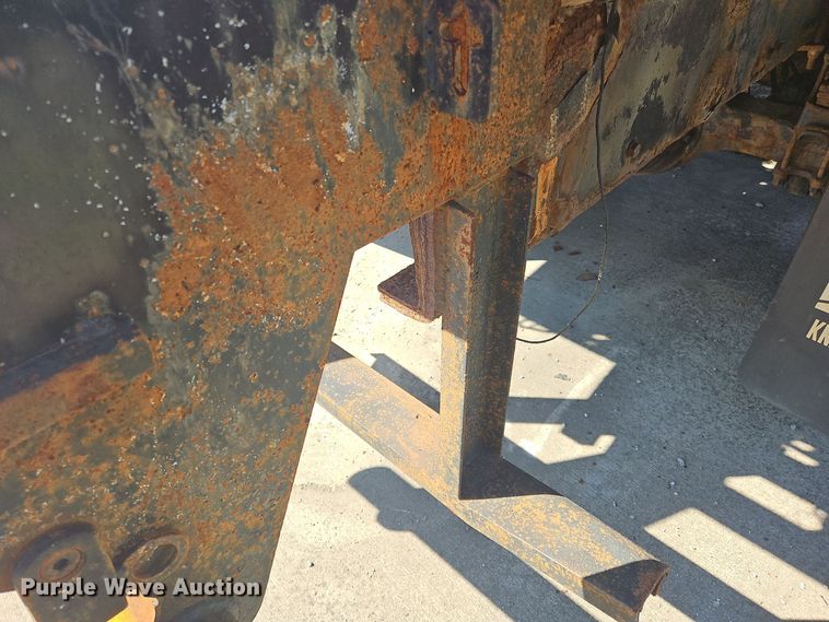 image for item OJ9879 2007 Sterling  flatbed truck