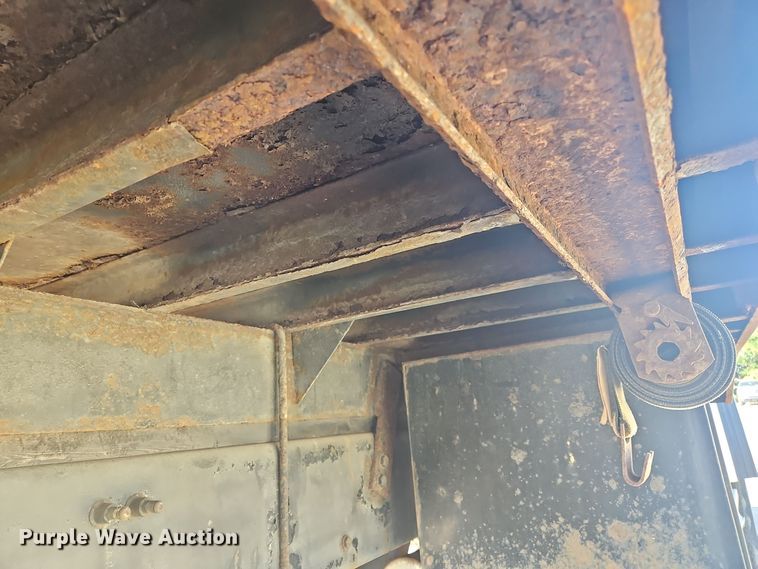 image for item OJ9879 2007 Sterling  flatbed truck