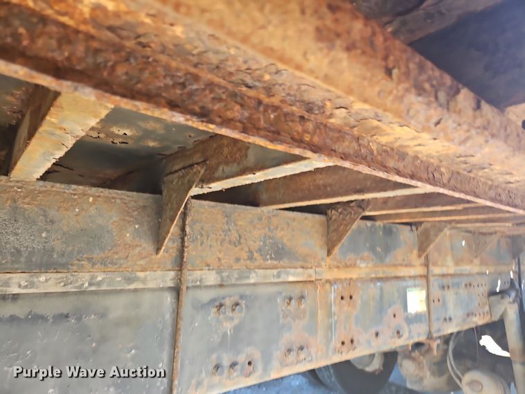 image for item OJ9879 2007 Sterling  flatbed truck