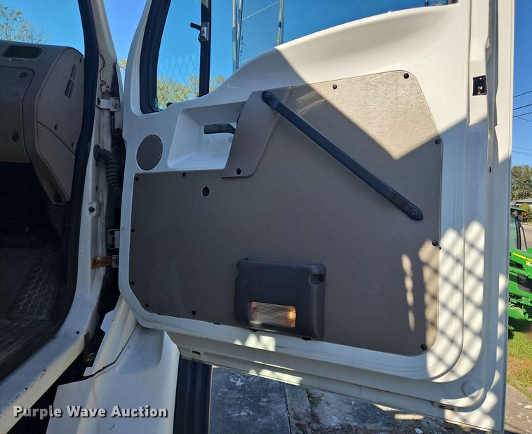 image for item OJ9879 2007 Sterling  flatbed truck