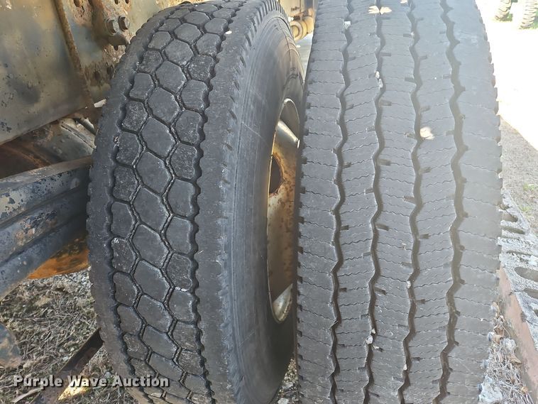 image for item OJ9879 2007 Sterling  flatbed truck