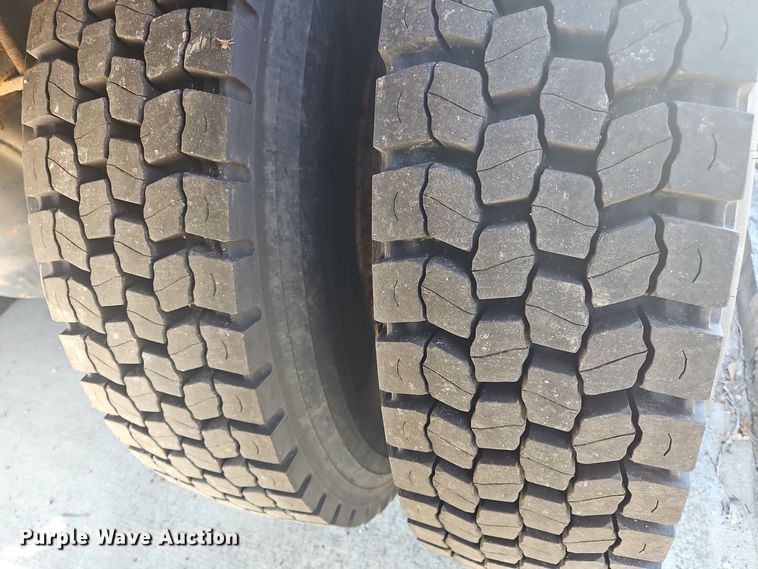 image for item OJ9879 2007 Sterling  flatbed truck