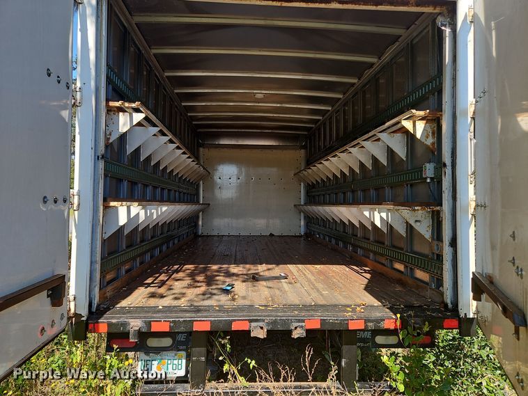 image for item OJ9895 2019 Chevrolet  Silverado 5500 box truck