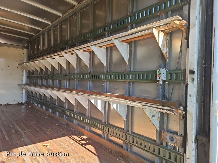 image for item OJ9895 2019 Chevrolet  Silverado 5500 box truck