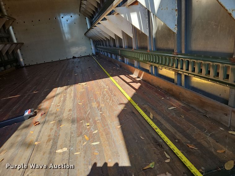 image for item OJ9895 2019 Chevrolet  Silverado 5500 box truck