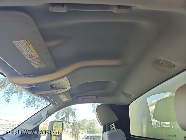 image for item OJ9895 2019 Chevrolet  Silverado 5500 box truck