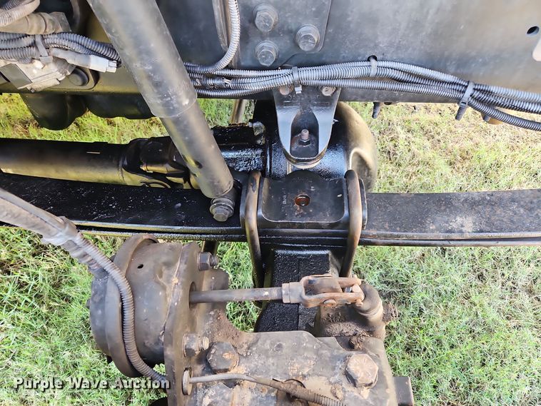 image for item OJ9896 2012 International  7500 bucket truck