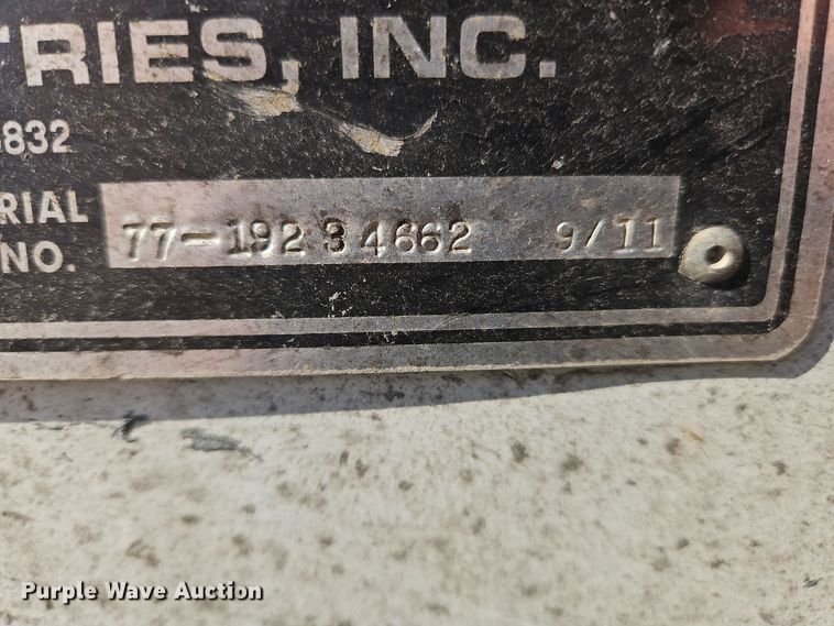 image for item OJ9896 2012 International  7500 bucket truck