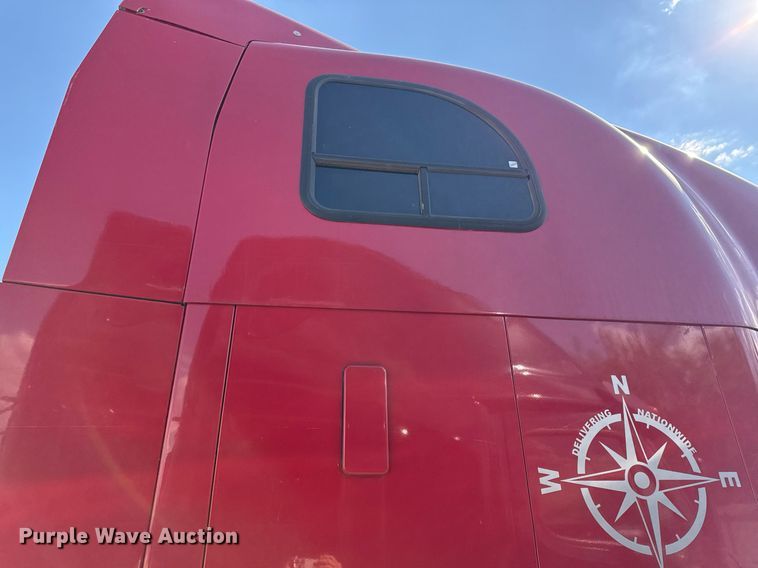 image for item YA0009 2013 Mack CXU613 semi truck