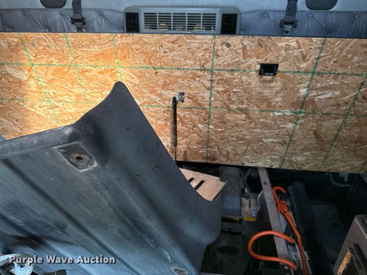 image for item YA0009 2013 Mack CXU613 semi truck