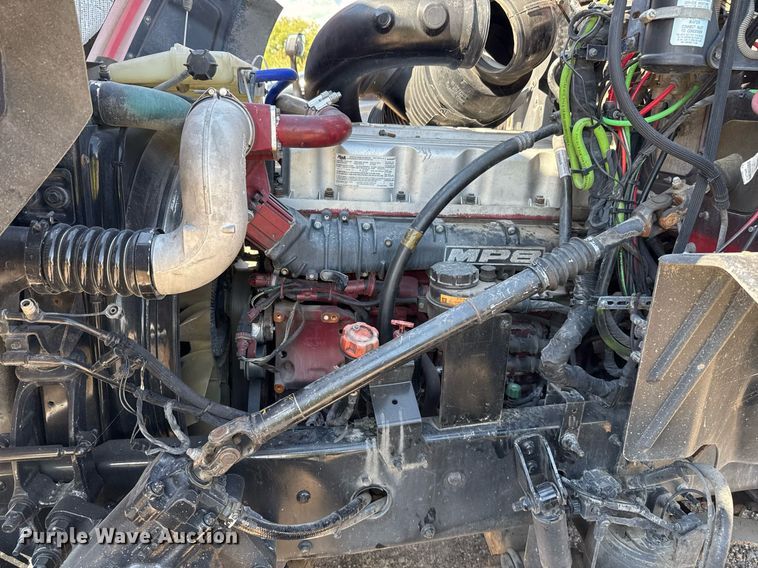 image for item YA0009 2013 Mack CXU613 semi truck