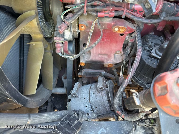 image for item YA0009 2013 Mack CXU613 semi truck