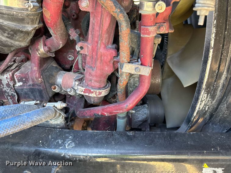 image for item YA0009 2013 Mack CXU613 semi truck