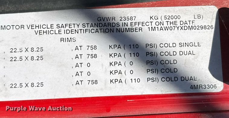 image for item YA0009 2013 Mack CXU613 semi truck