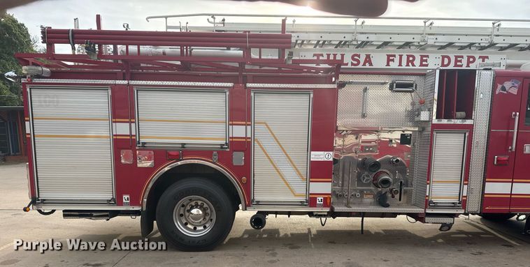 image for item DO7600 2000 Pierce Telesquirt ladder fire truck