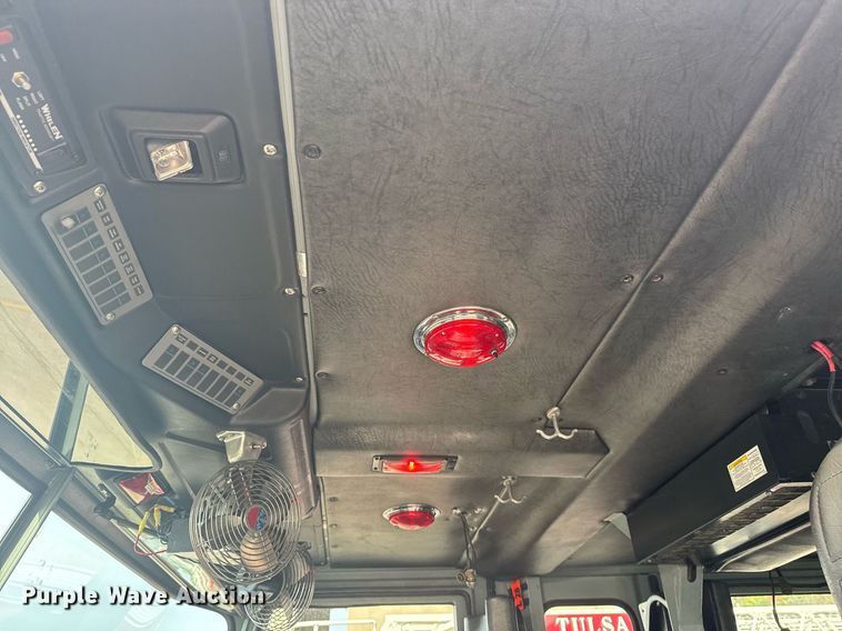 image for item DO7600 2000 Pierce Telesquirt ladder fire truck