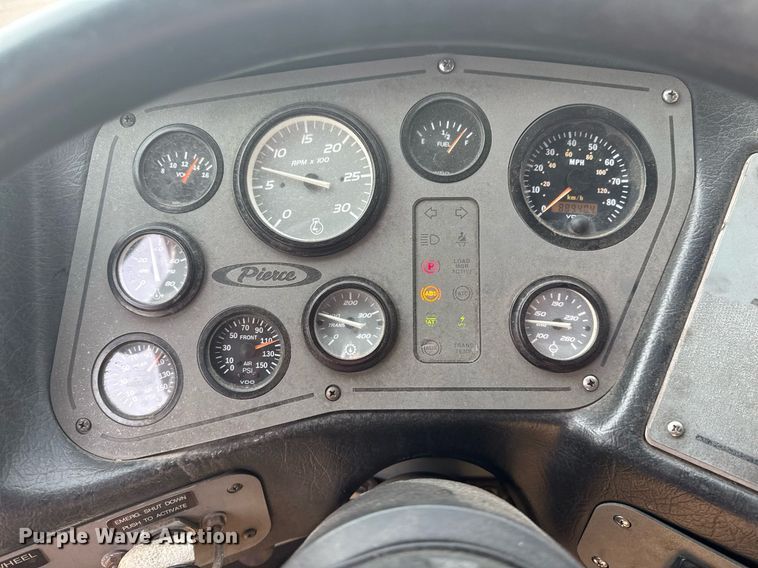 image for item DO7600 2000 Pierce Telesquirt ladder fire truck