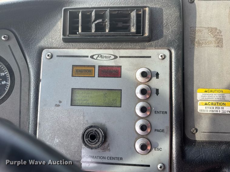 image for item DO7600 2000 Pierce Telesquirt ladder fire truck