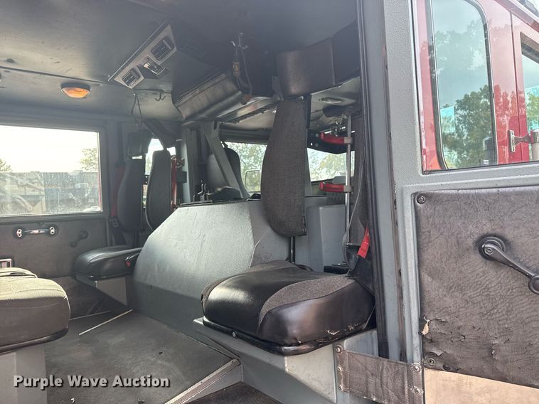 image for item DO7600 2000 Pierce Telesquirt ladder fire truck