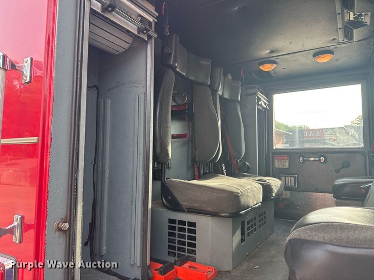 image for item DO7600 2000 Pierce Telesquirt ladder fire truck