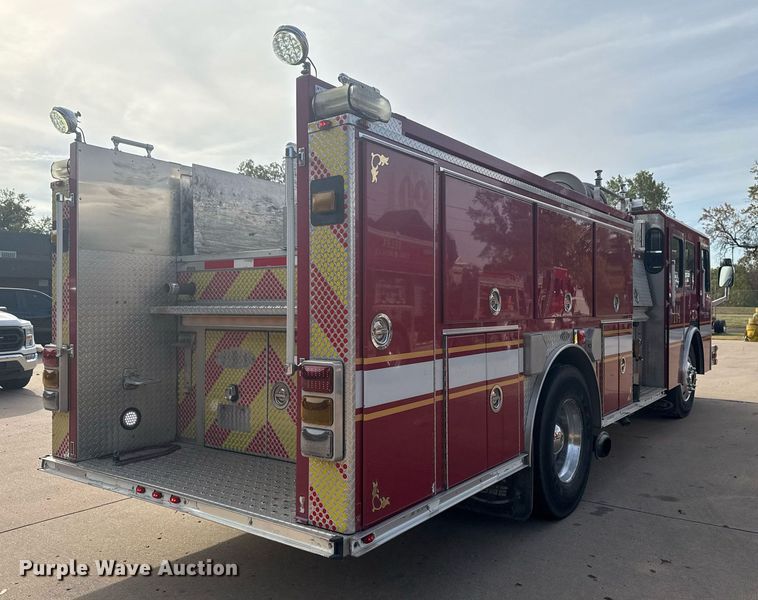 image for item DO7601 1995 Emergency One 1500 pumper fire truck