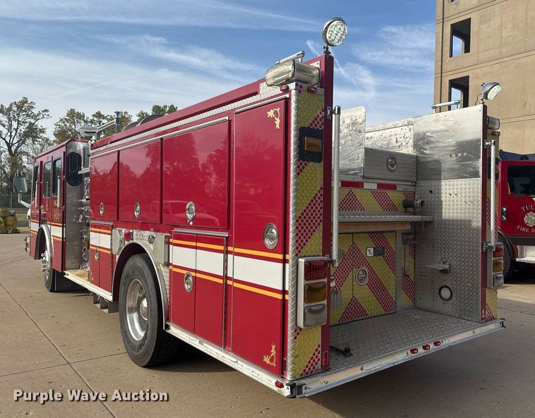 image for item DO7601 1995 Emergency One 1500 pumper fire truck