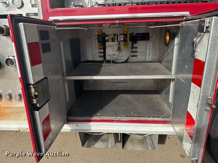 image for item DO7601 1995 Emergency One 1500 pumper fire truck