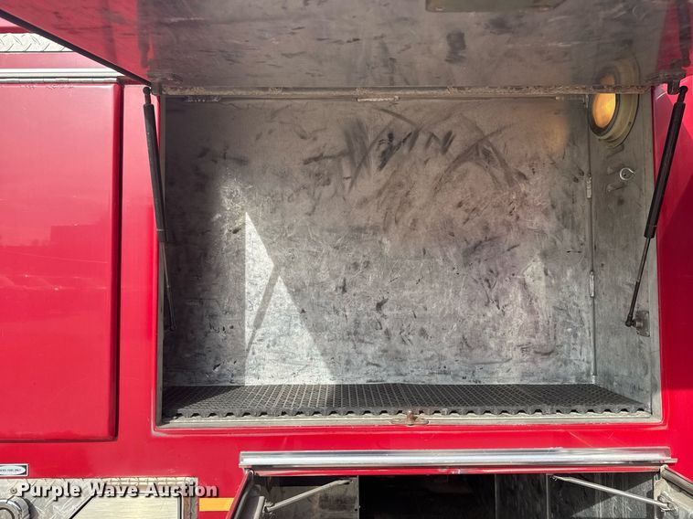 image for item DO7601 1995 Emergency One 1500 pumper fire truck