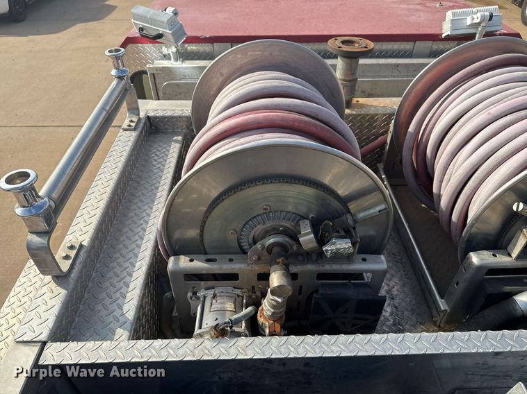 image for item DO7601 1995 Emergency One 1500 pumper fire truck