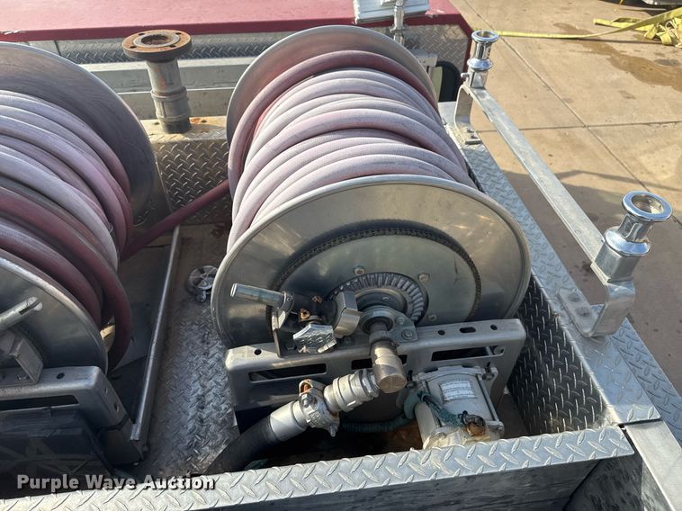 image for item DO7601 1995 Emergency One 1500 pumper fire truck