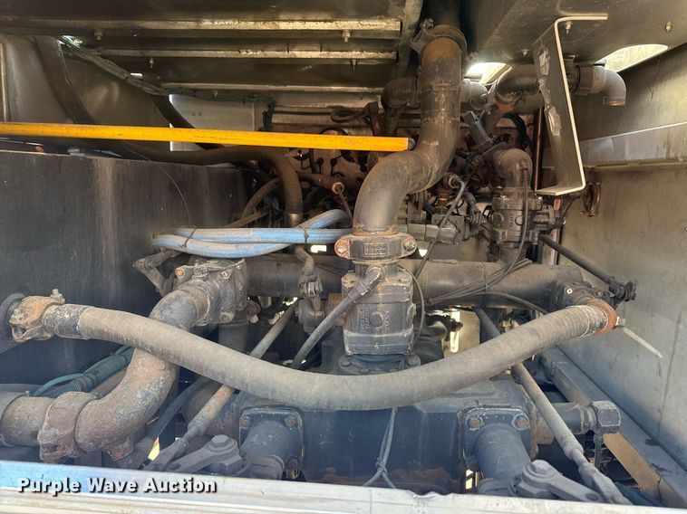 image for item DO7601 1995 Emergency One 1500 pumper fire truck