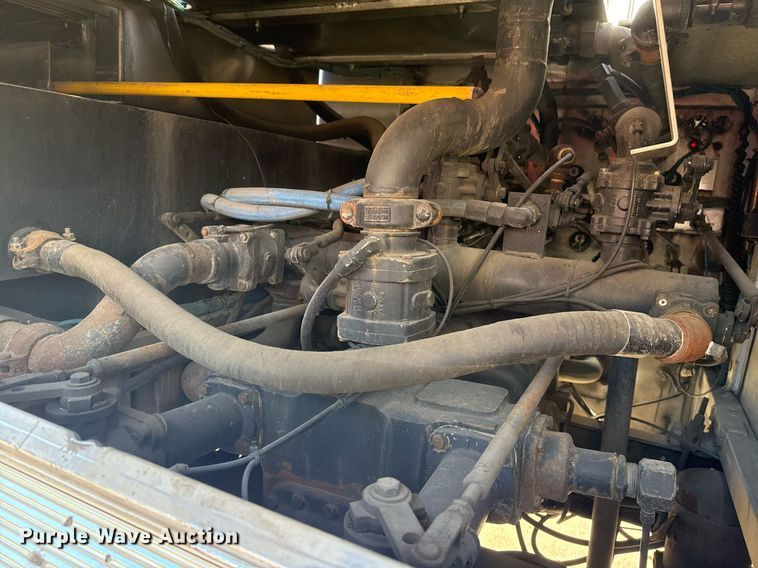 image for item DO7601 1995 Emergency One 1500 pumper fire truck