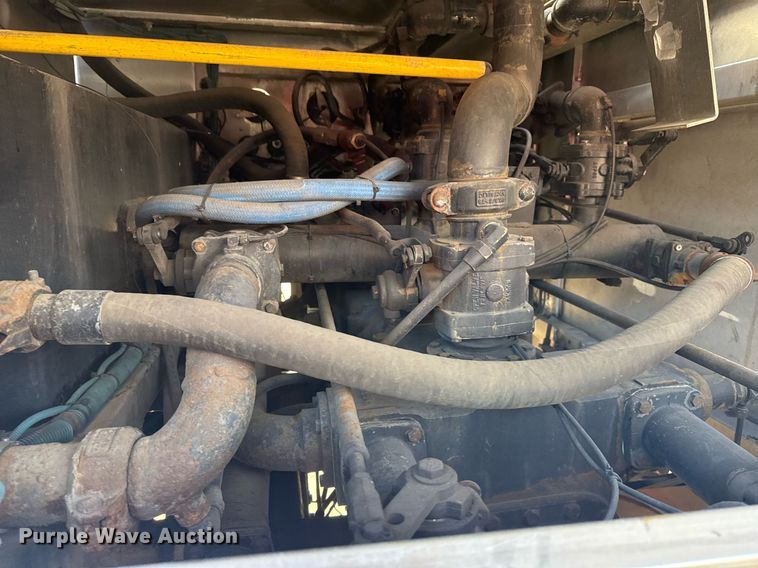 image for item DO7601 1995 Emergency One 1500 pumper fire truck