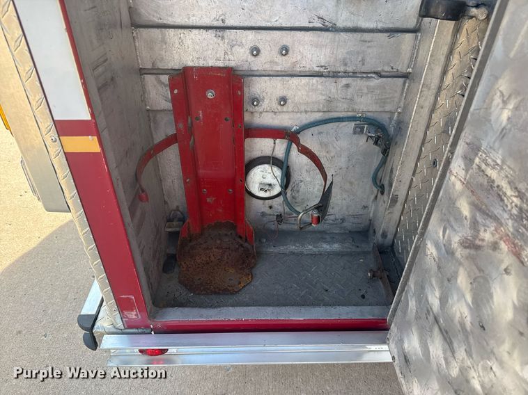 image for item DO7601 1995 Emergency One 1500 pumper fire truck