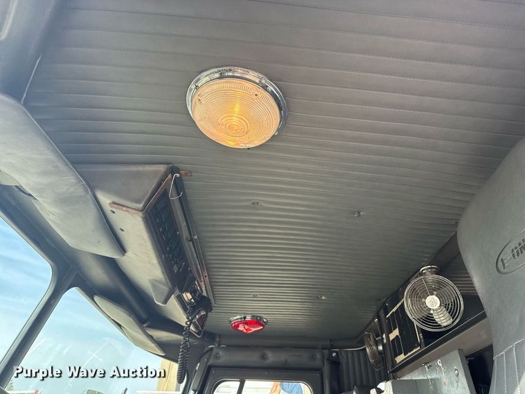 image for item DO7601 1995 Emergency One 1500 pumper fire truck