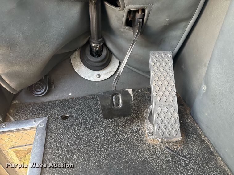 image for item DO7601 1995 Emergency One 1500 pumper fire truck