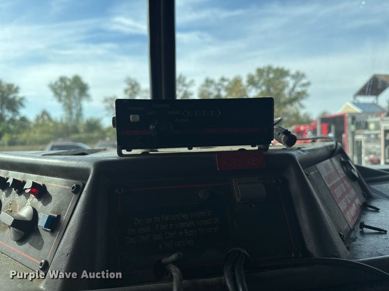 image for item DO7601 1995 Emergency One 1500 pumper fire truck