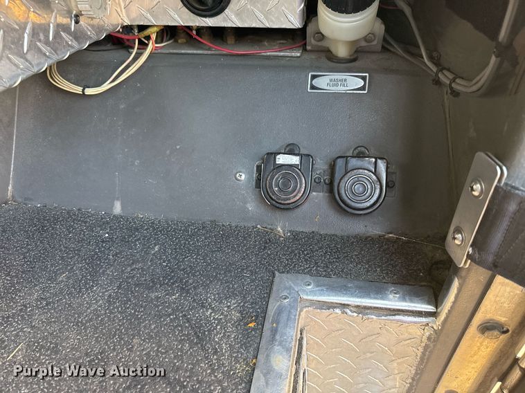 image for item DO7601 1995 Emergency One 1500 pumper fire truck