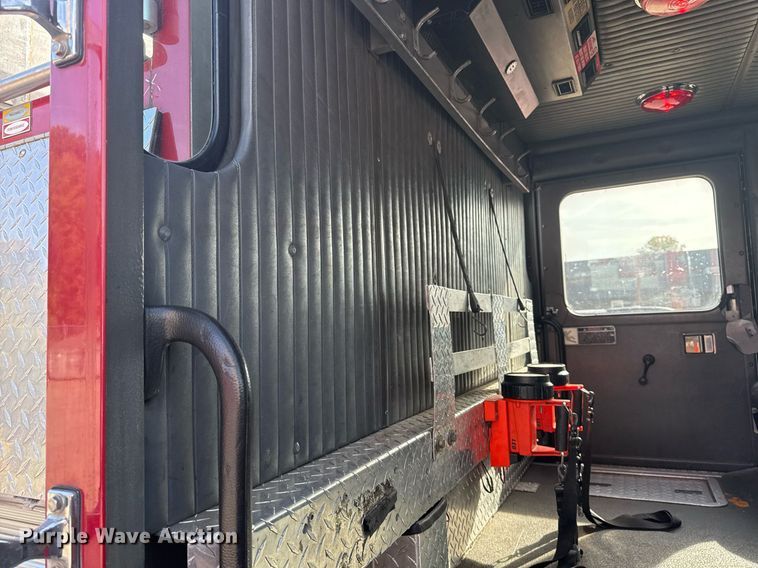 image for item DO7601 1995 Emergency One 1500 pumper fire truck